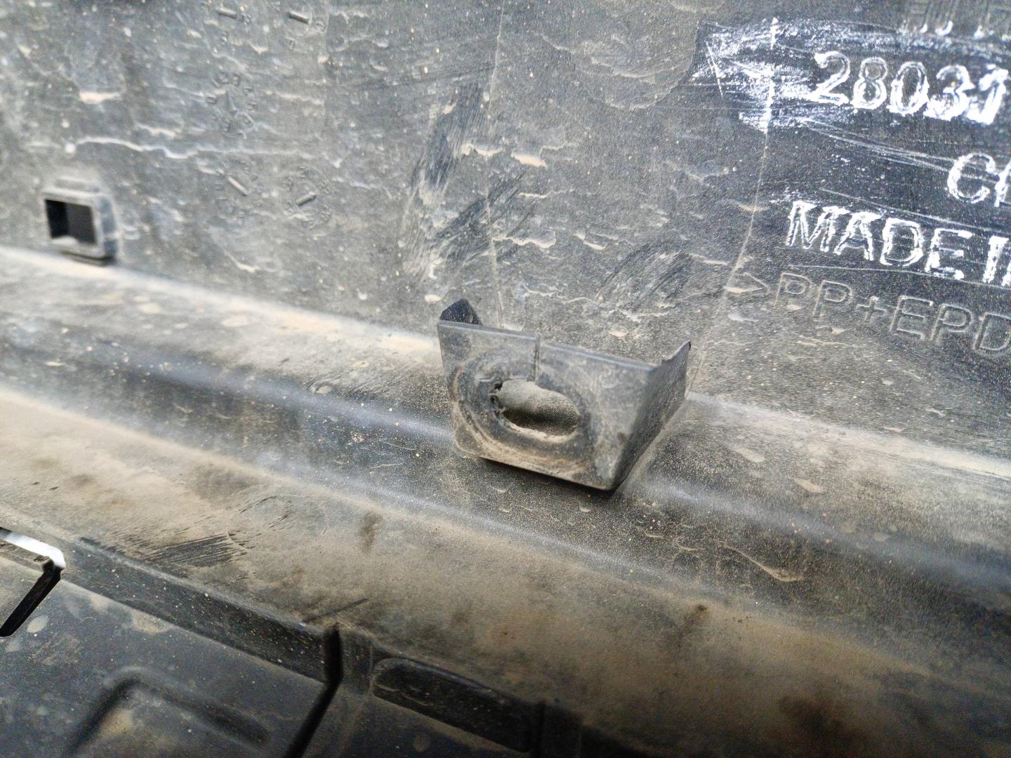 Бампер передний