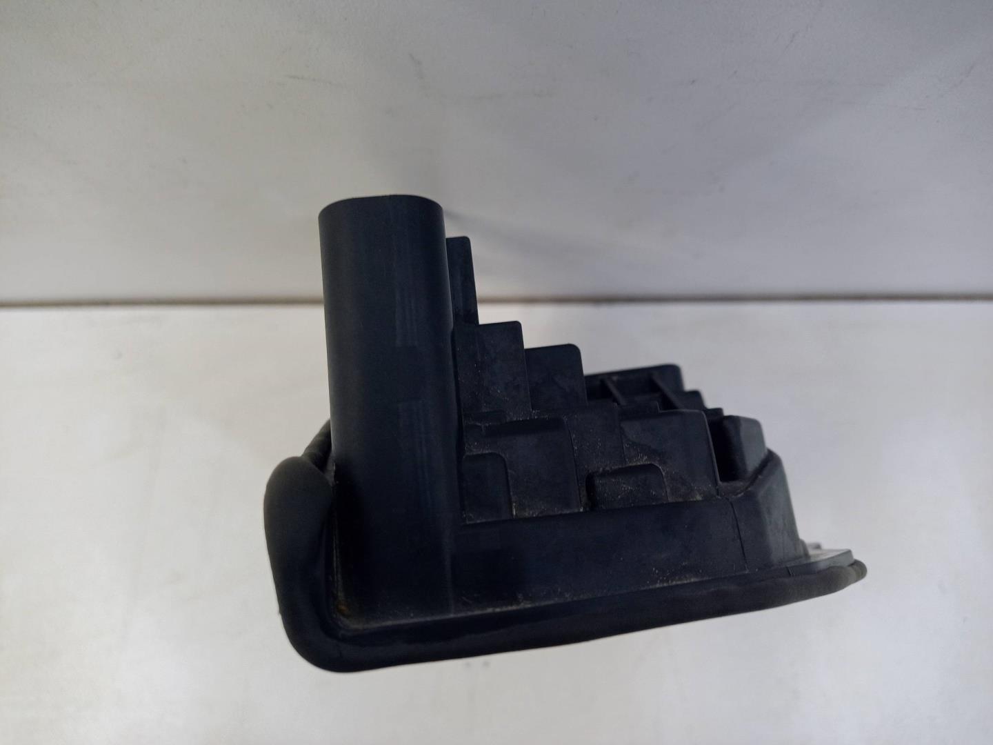 Замок двери задней правой