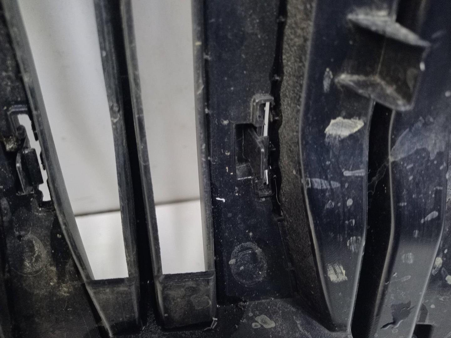 Решетка радиатора