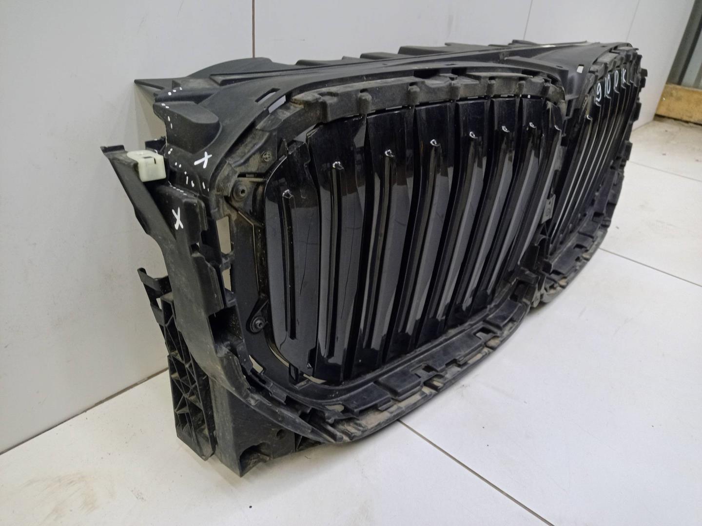 Жалюзи (воздуховод) бампера переднего