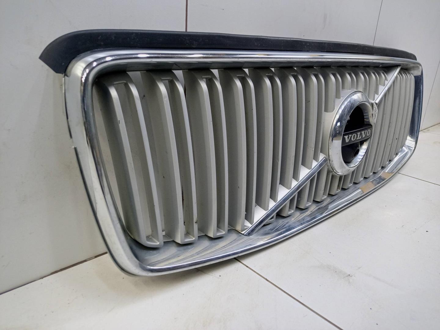 Решетка радиатора