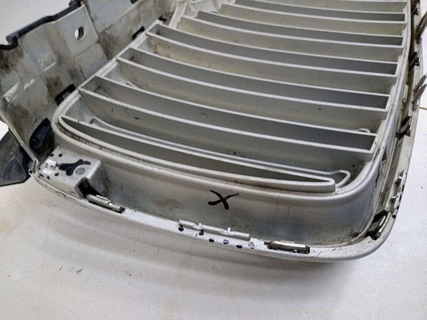 Решетка радиатора