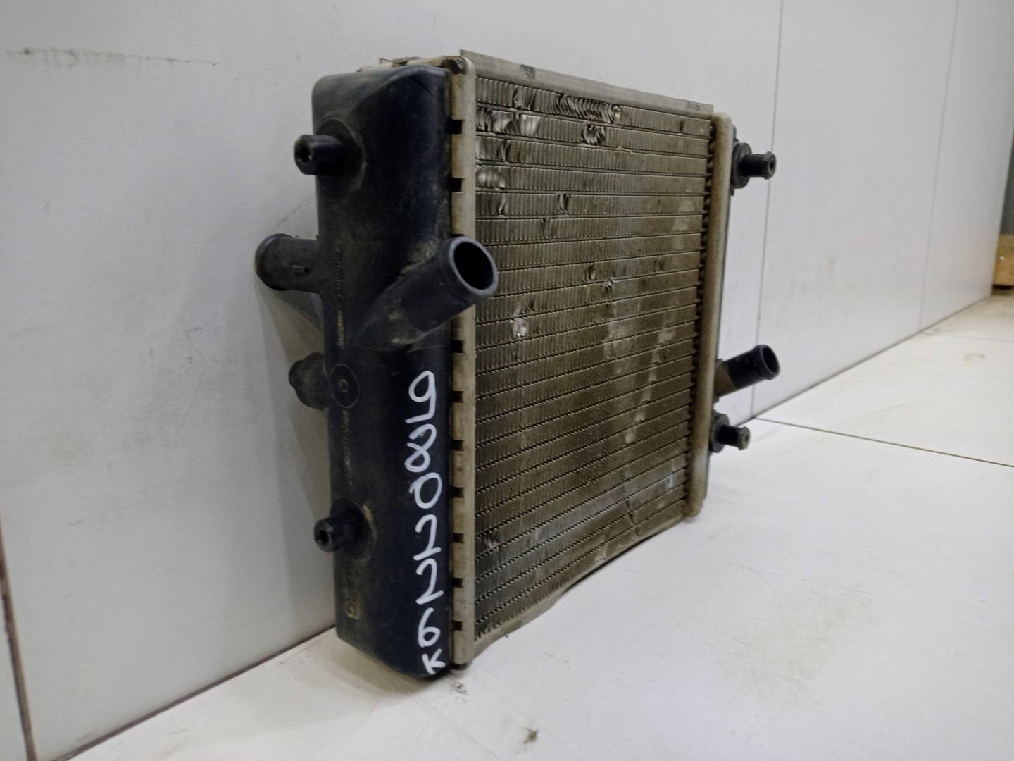 Радиатор охлаждения двигателя основной