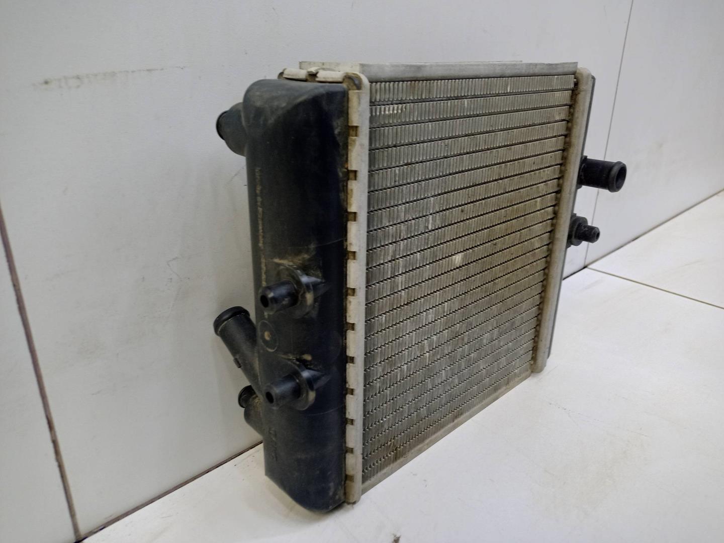 Радиатор охлаждения двигателя основной