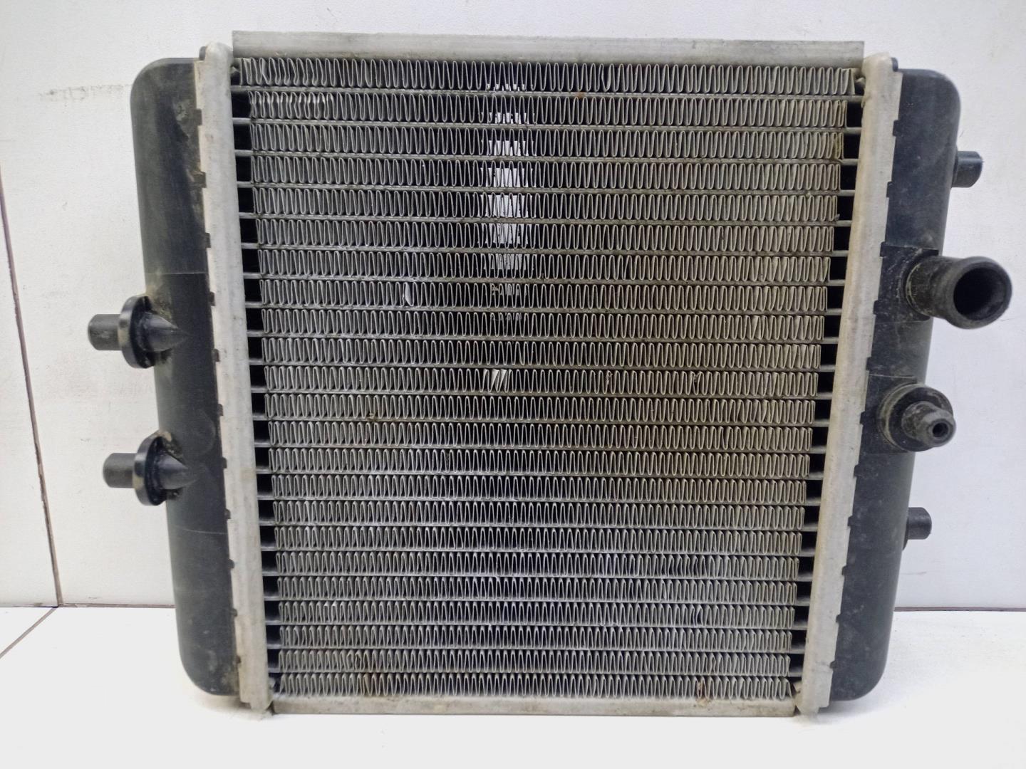 Радиатор охлаждения двигателя основной