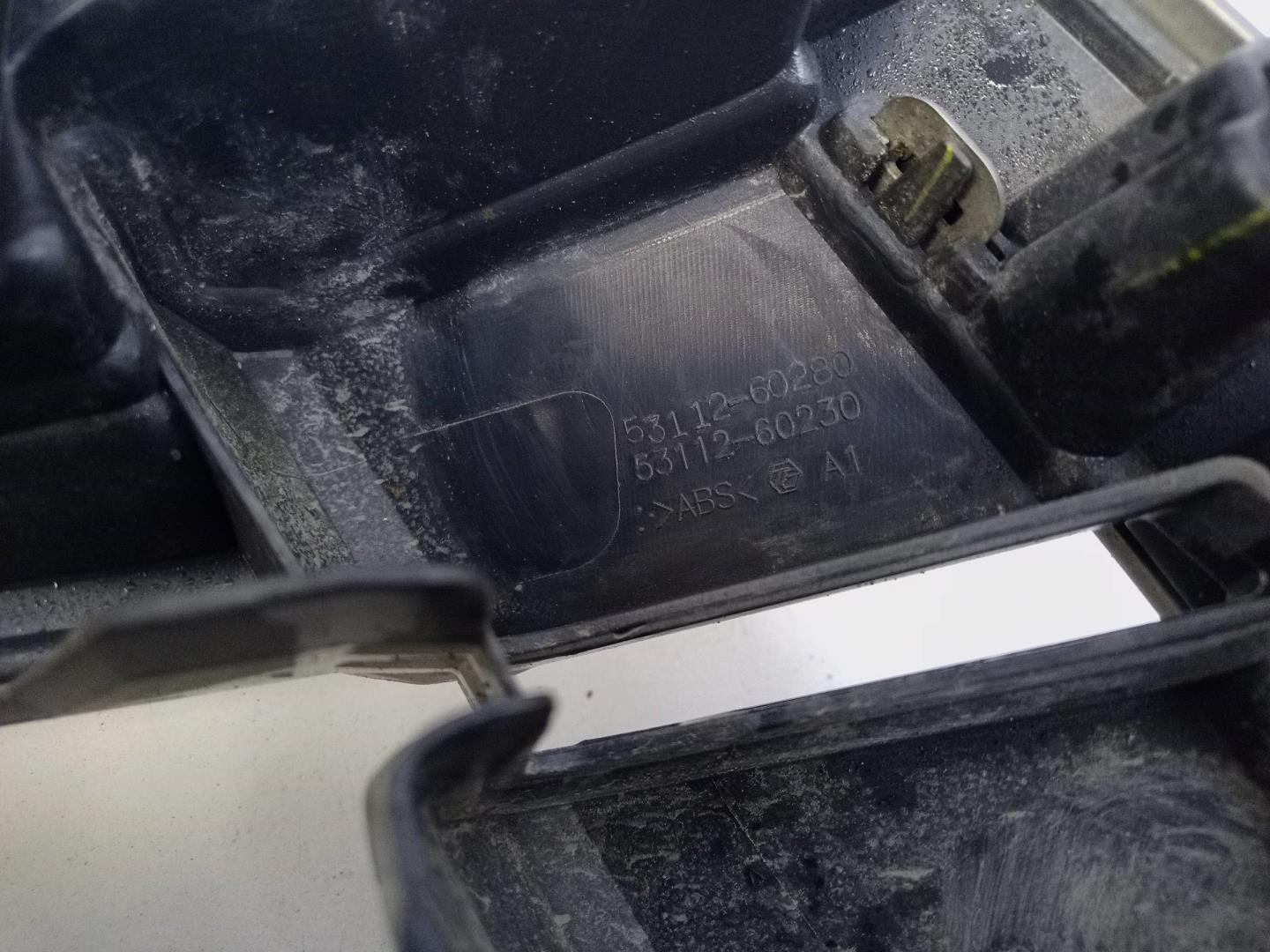 Решетка радиатора