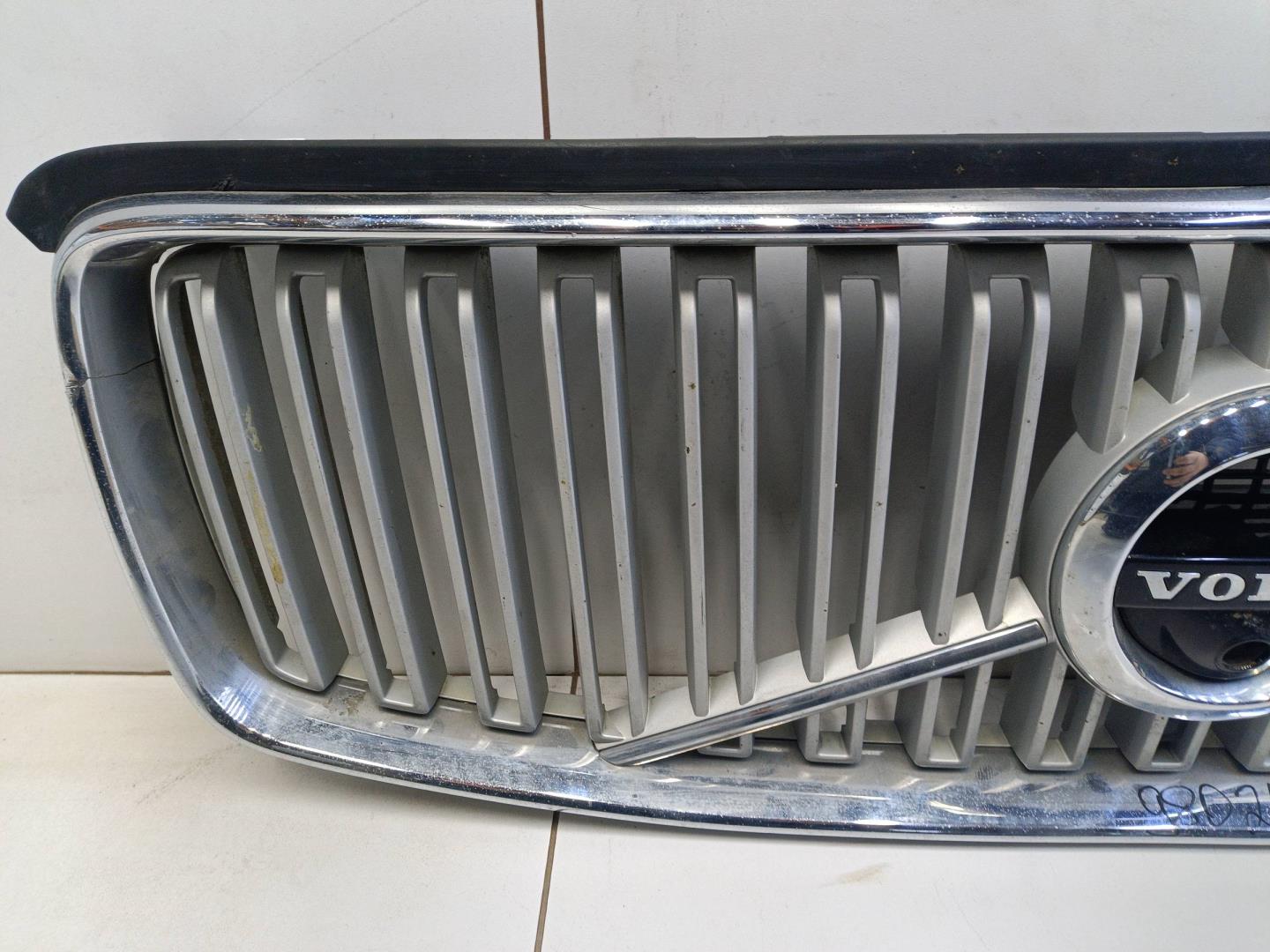 Решетка радиатора