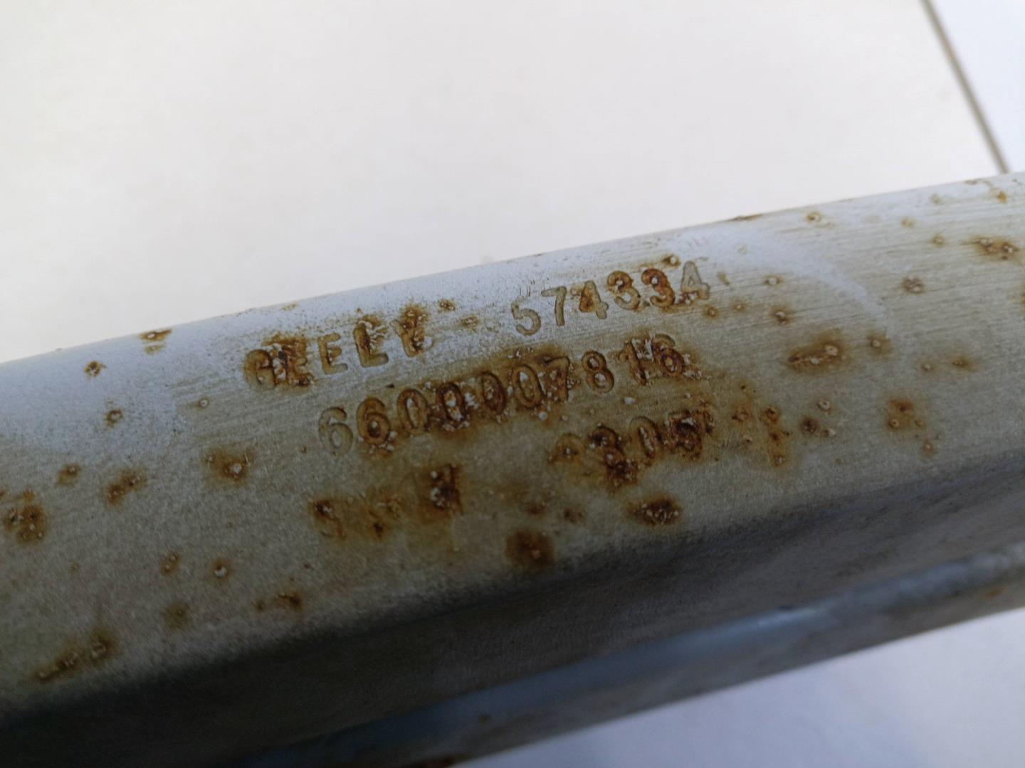 Усилитель переднего бампера