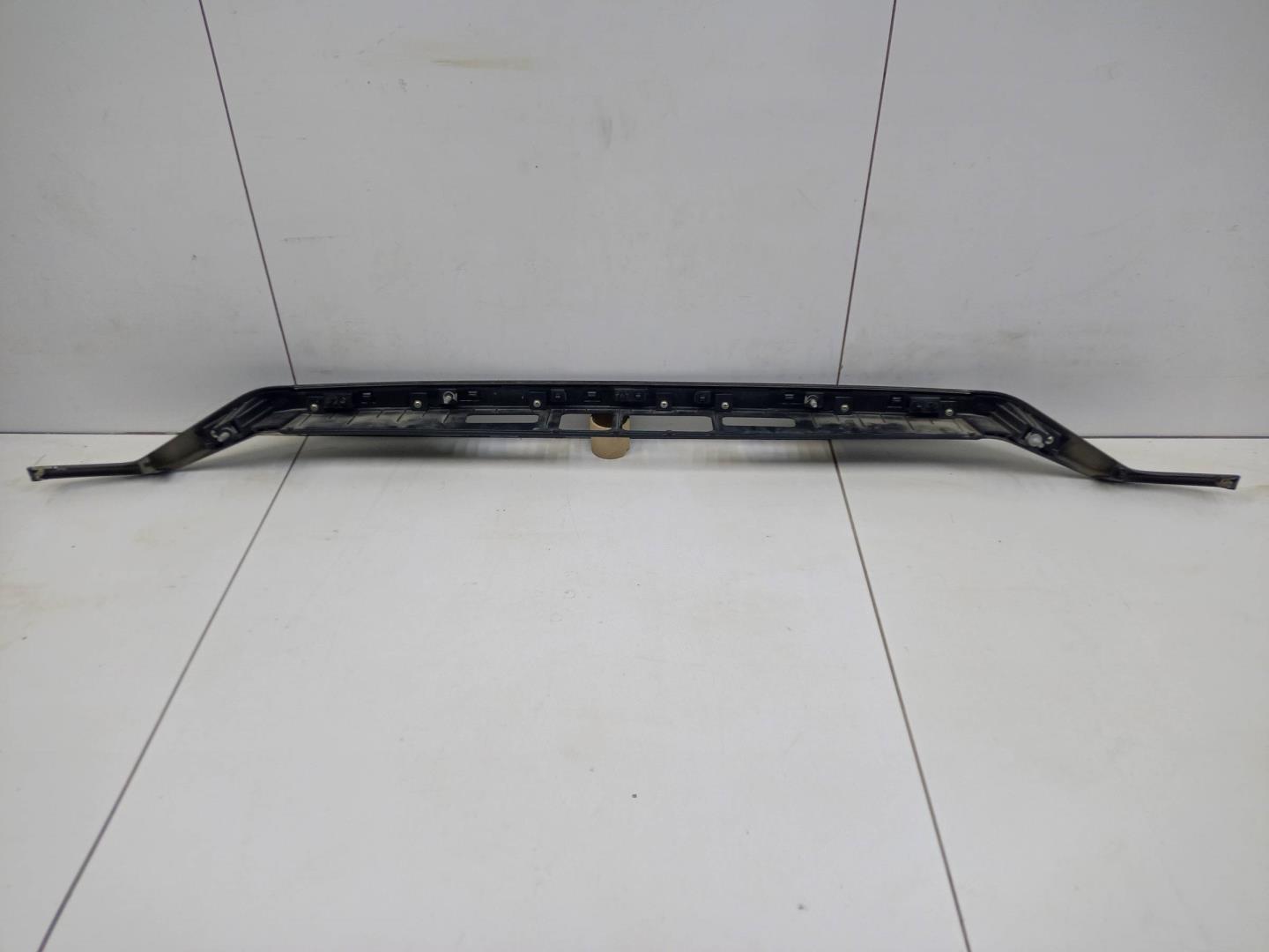 Накладка двери багажника