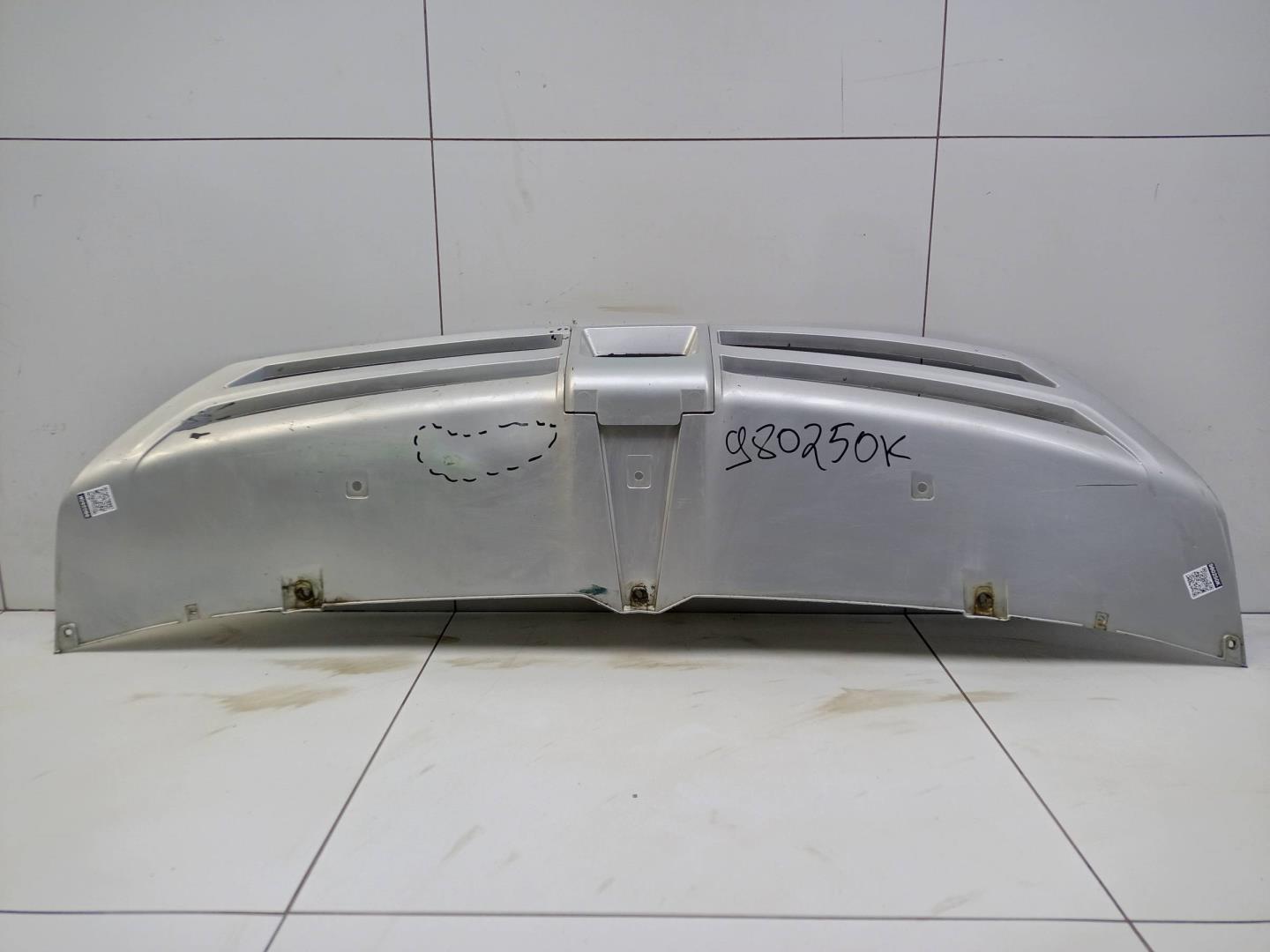 Накладка переднего бампера