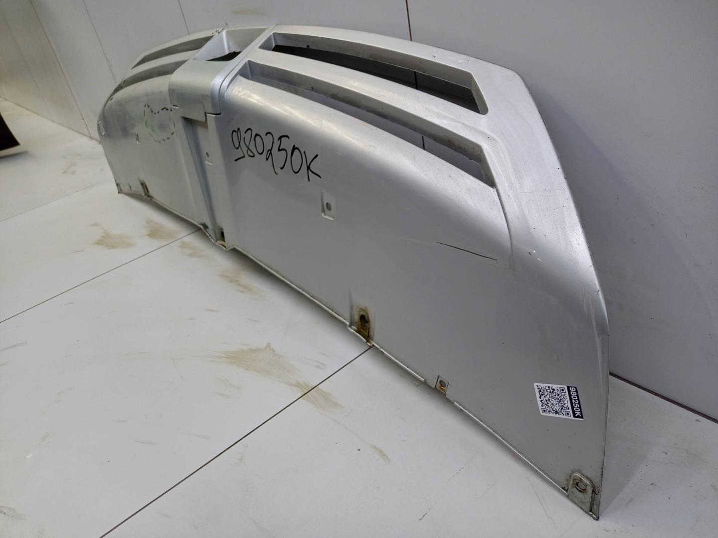 Накладка переднего бампера