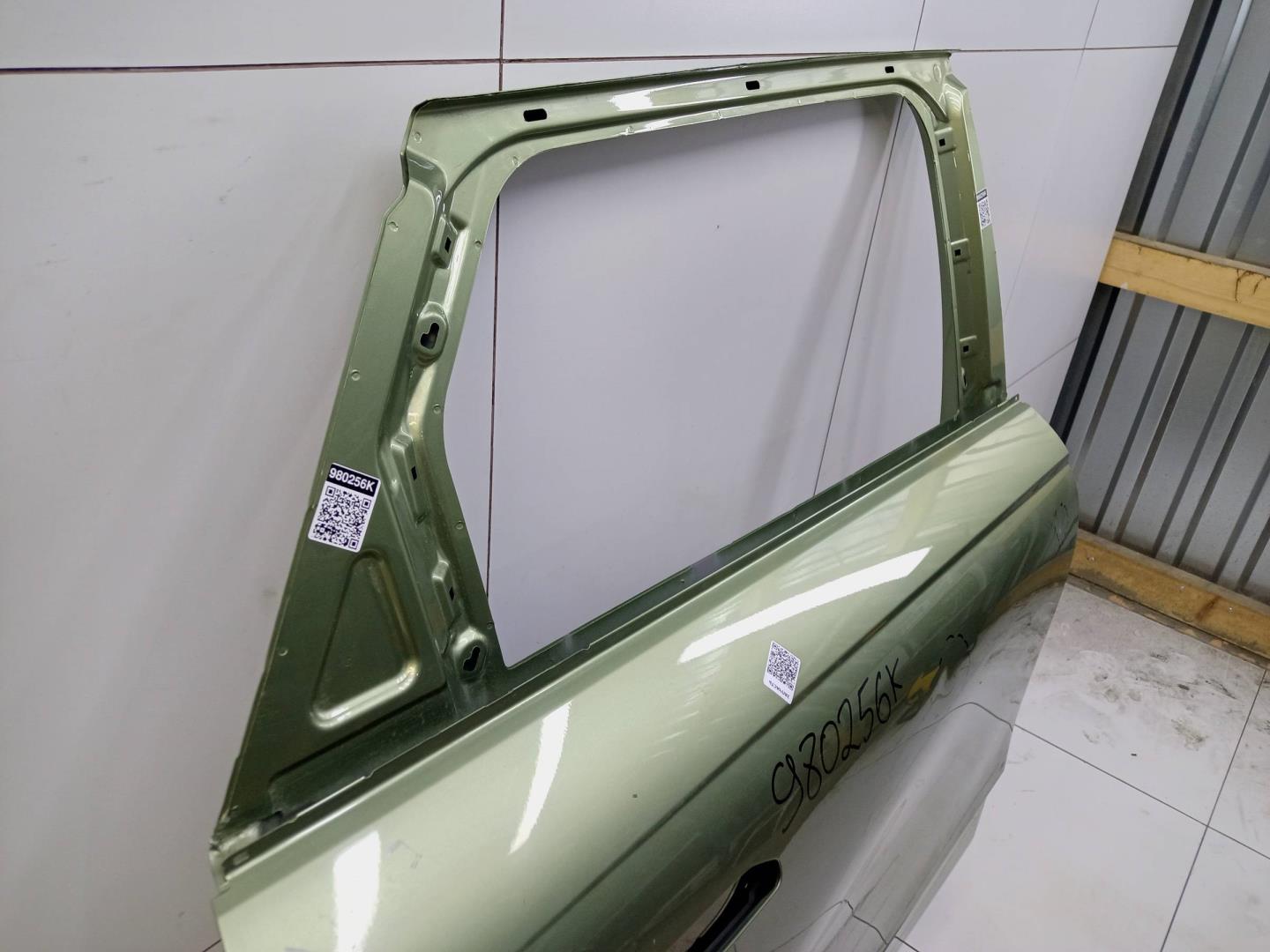 Дверь задняя правая