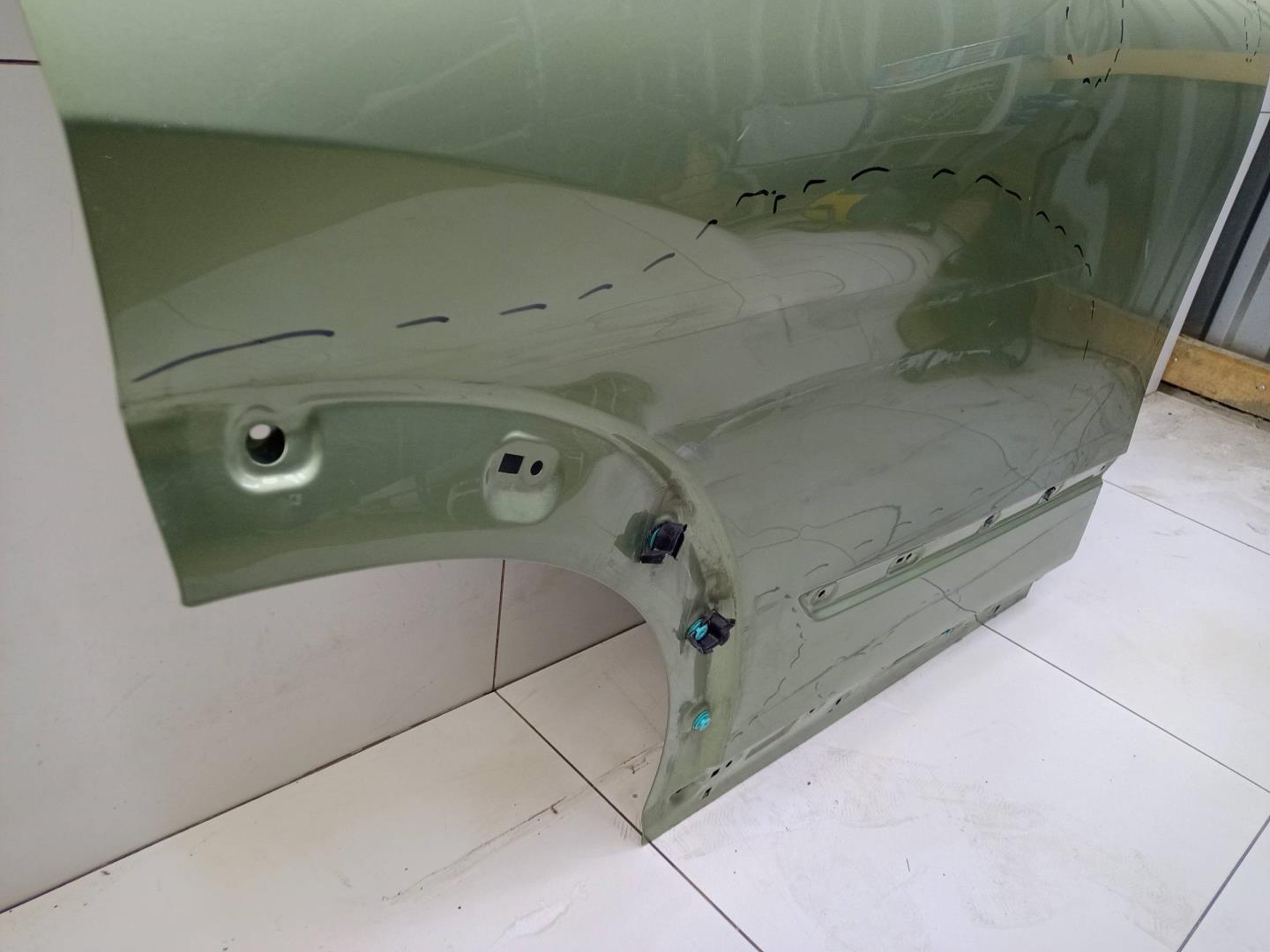 Дверь задняя правая