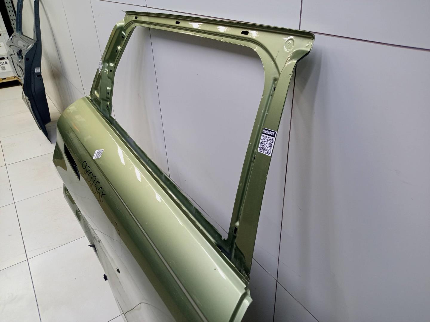 Дверь задняя правая