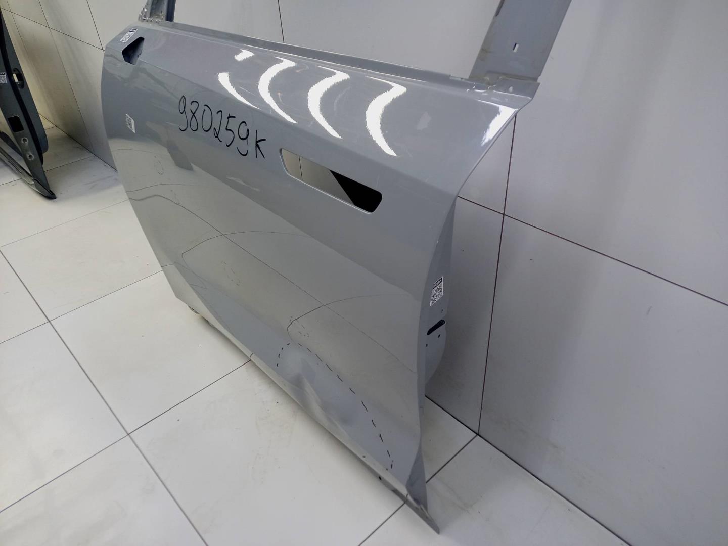 Дверь передняя левая