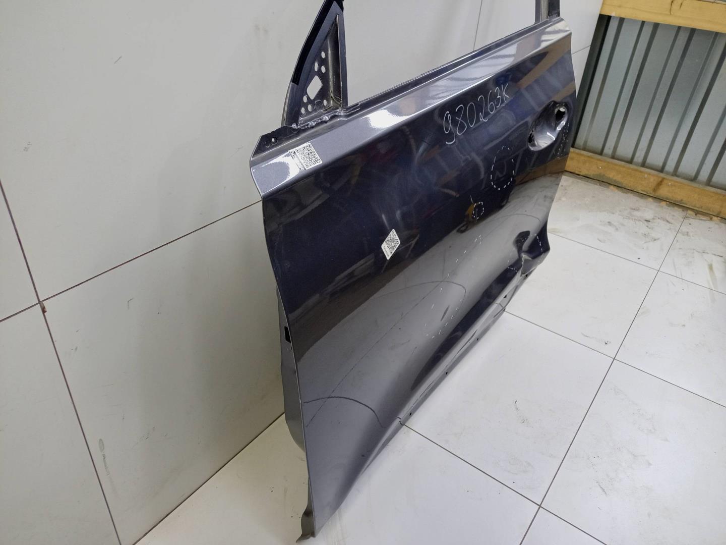 Дверь передняя левая