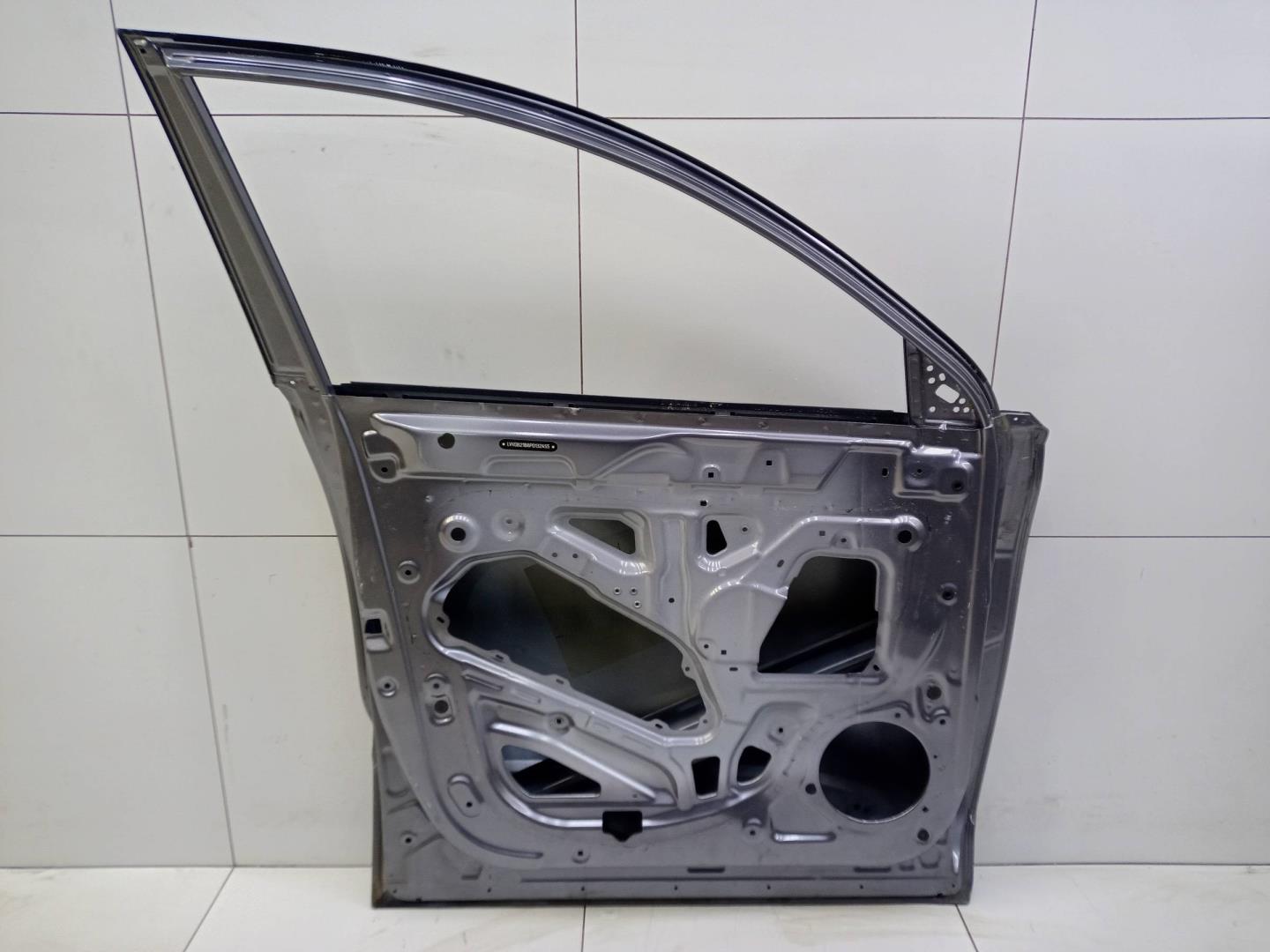 Дверь передняя левая