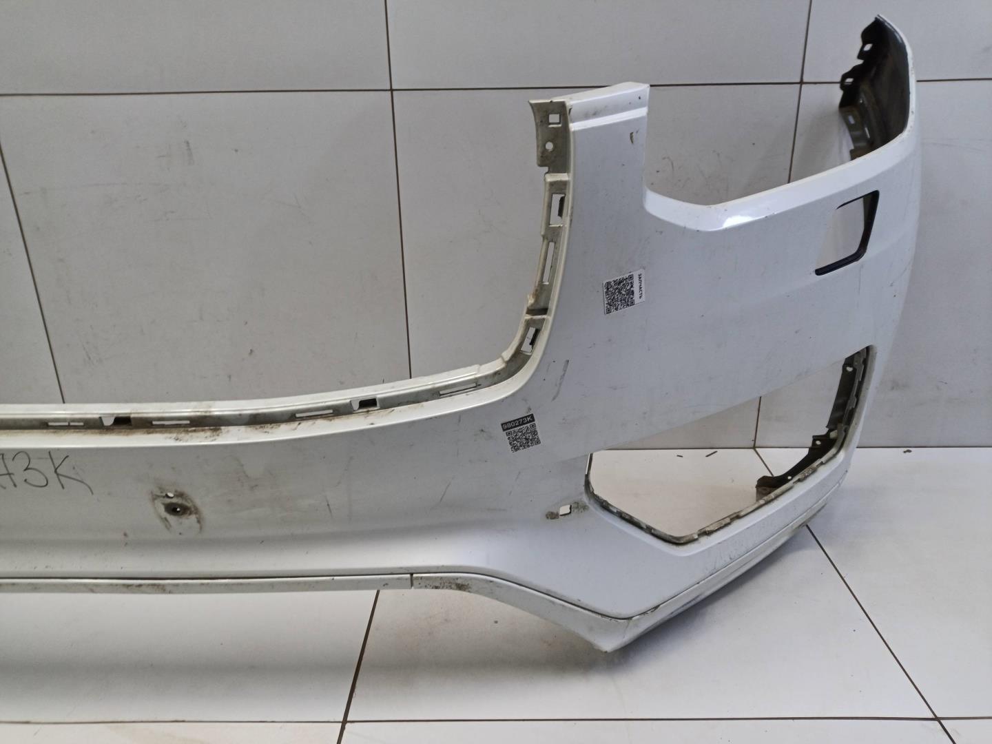 Бампер передний