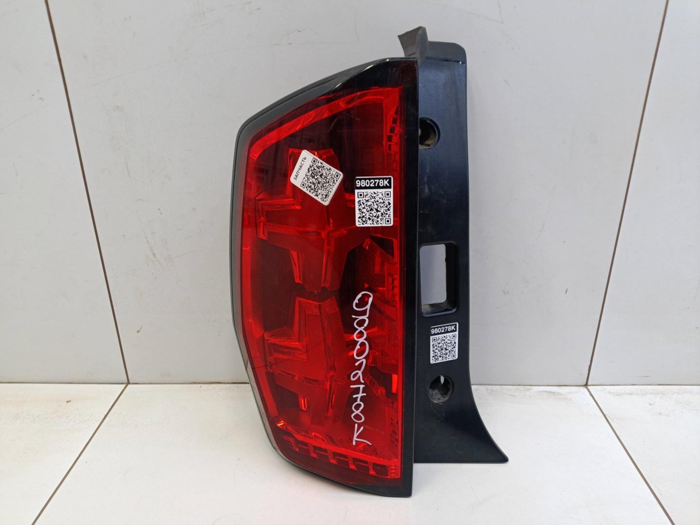 Фонарь задний левый