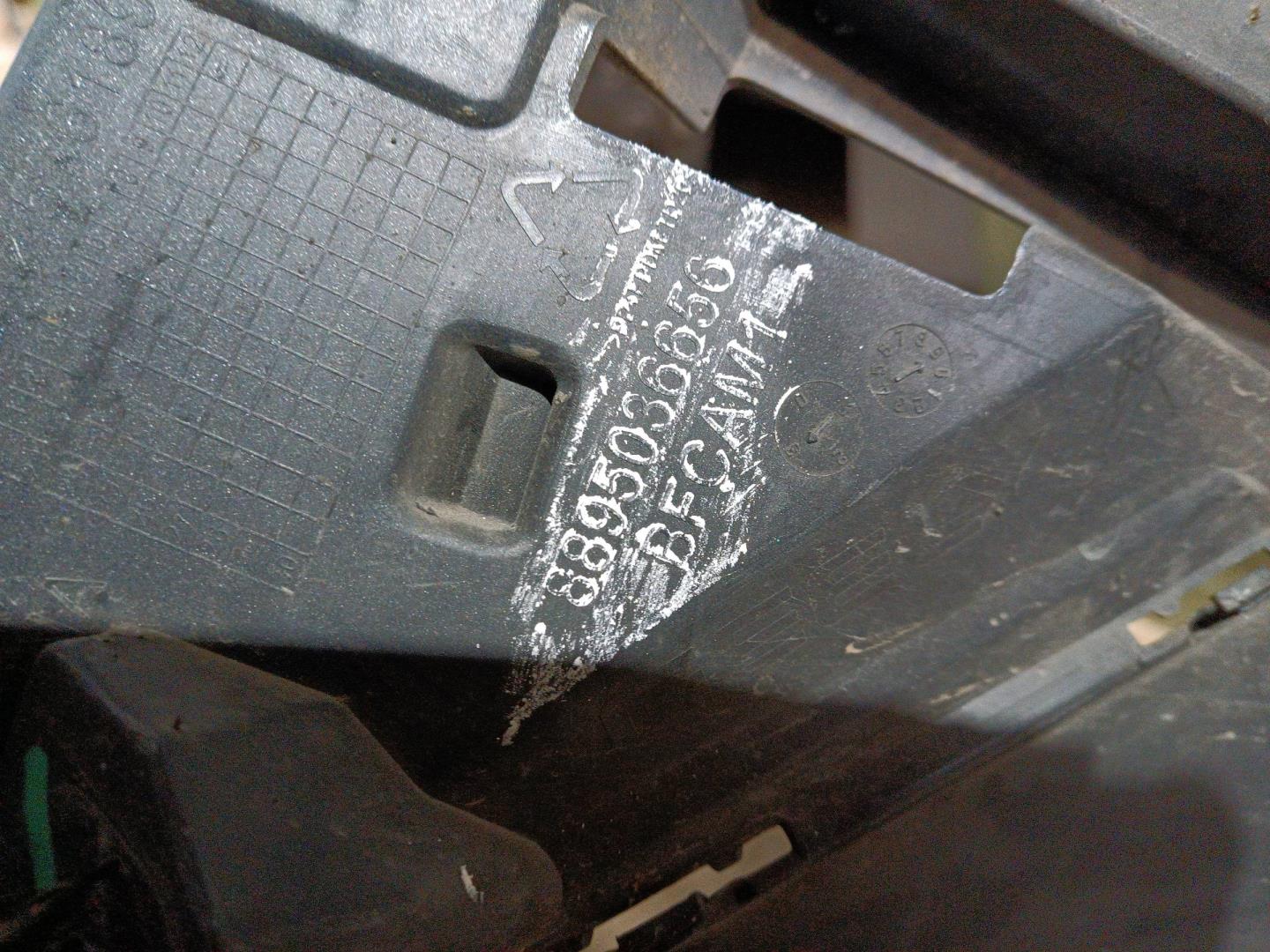 Бампер передний