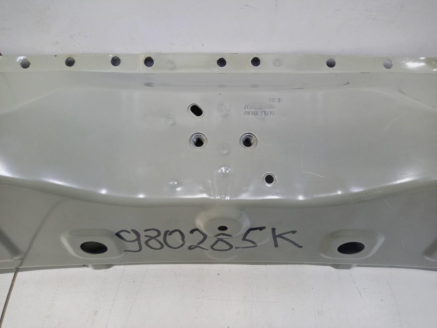 Панель задняя