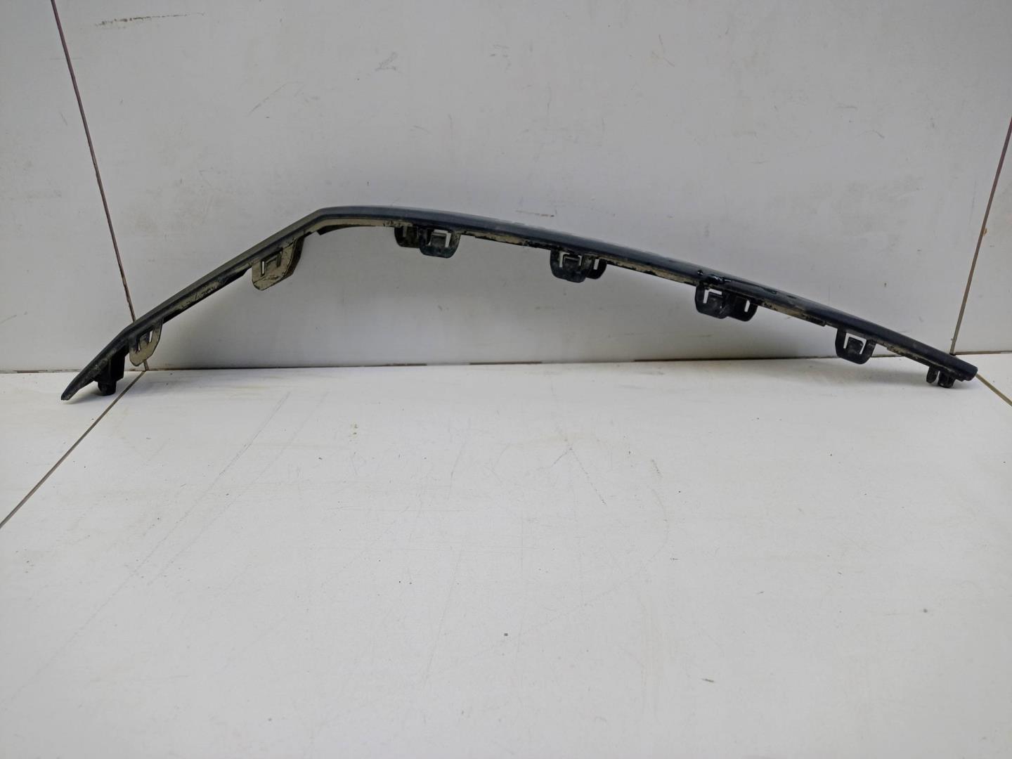 Накладка заднего бампера правая