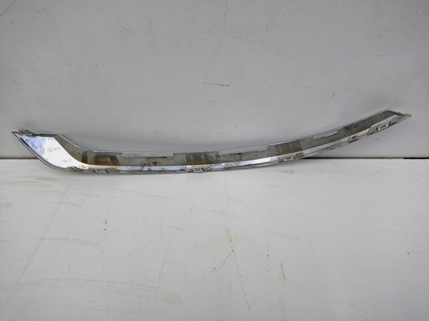 Накладка заднего бампера левая