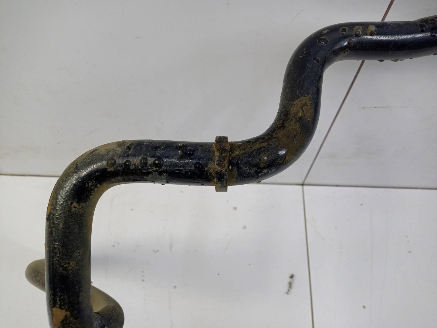 Стабилизатор передний