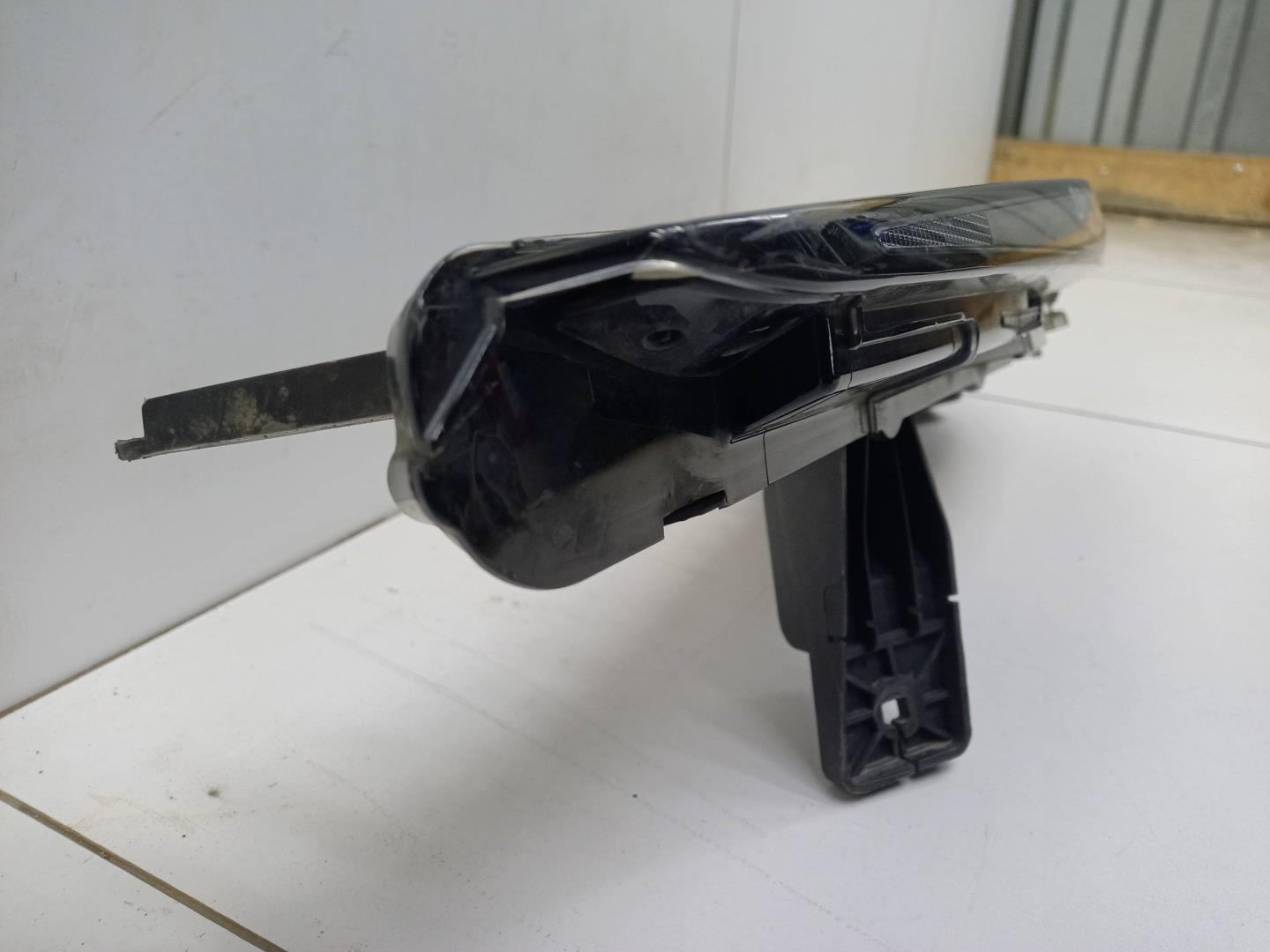 Указатель поворота левый