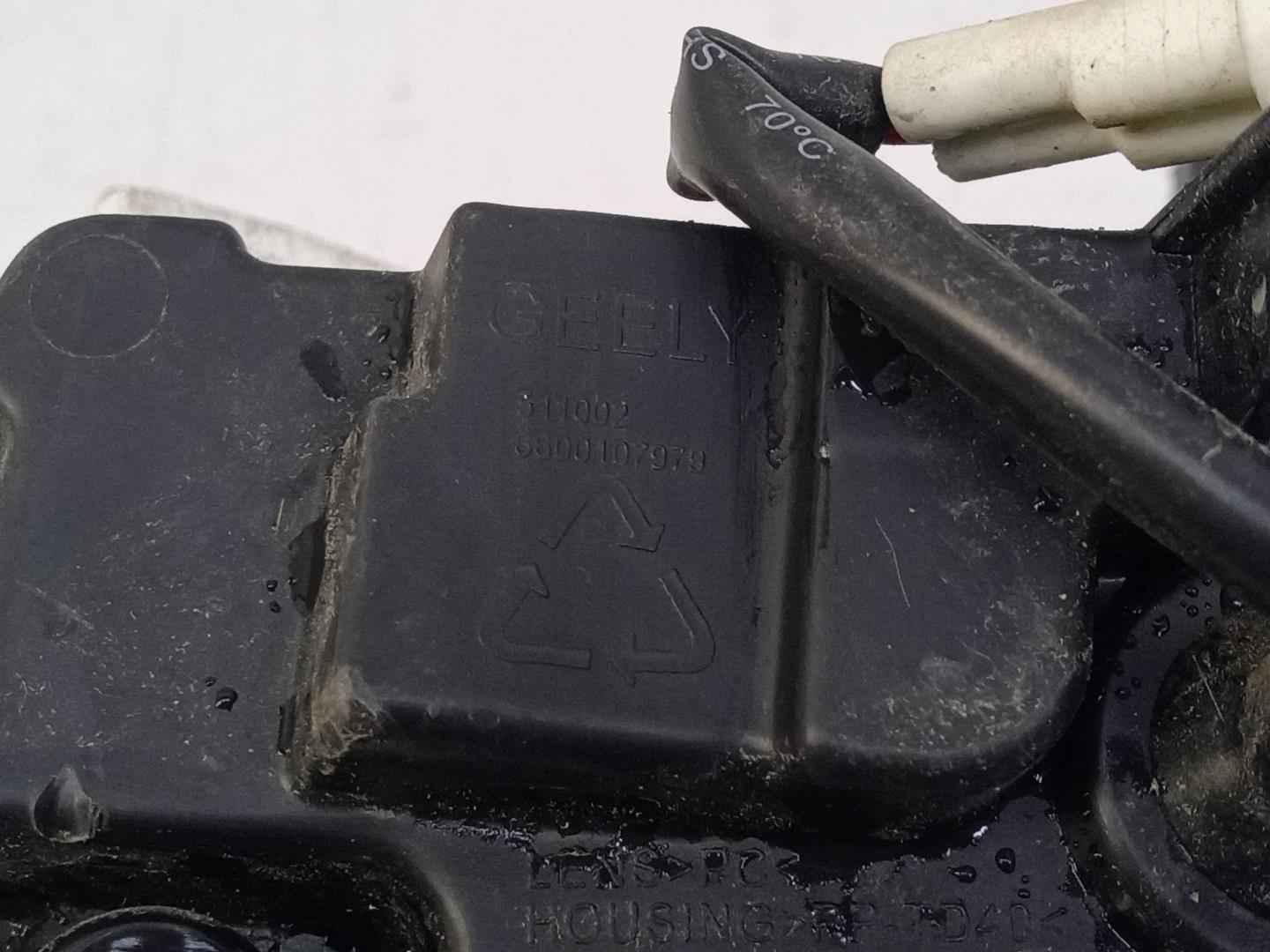 Фара противотуманная правая