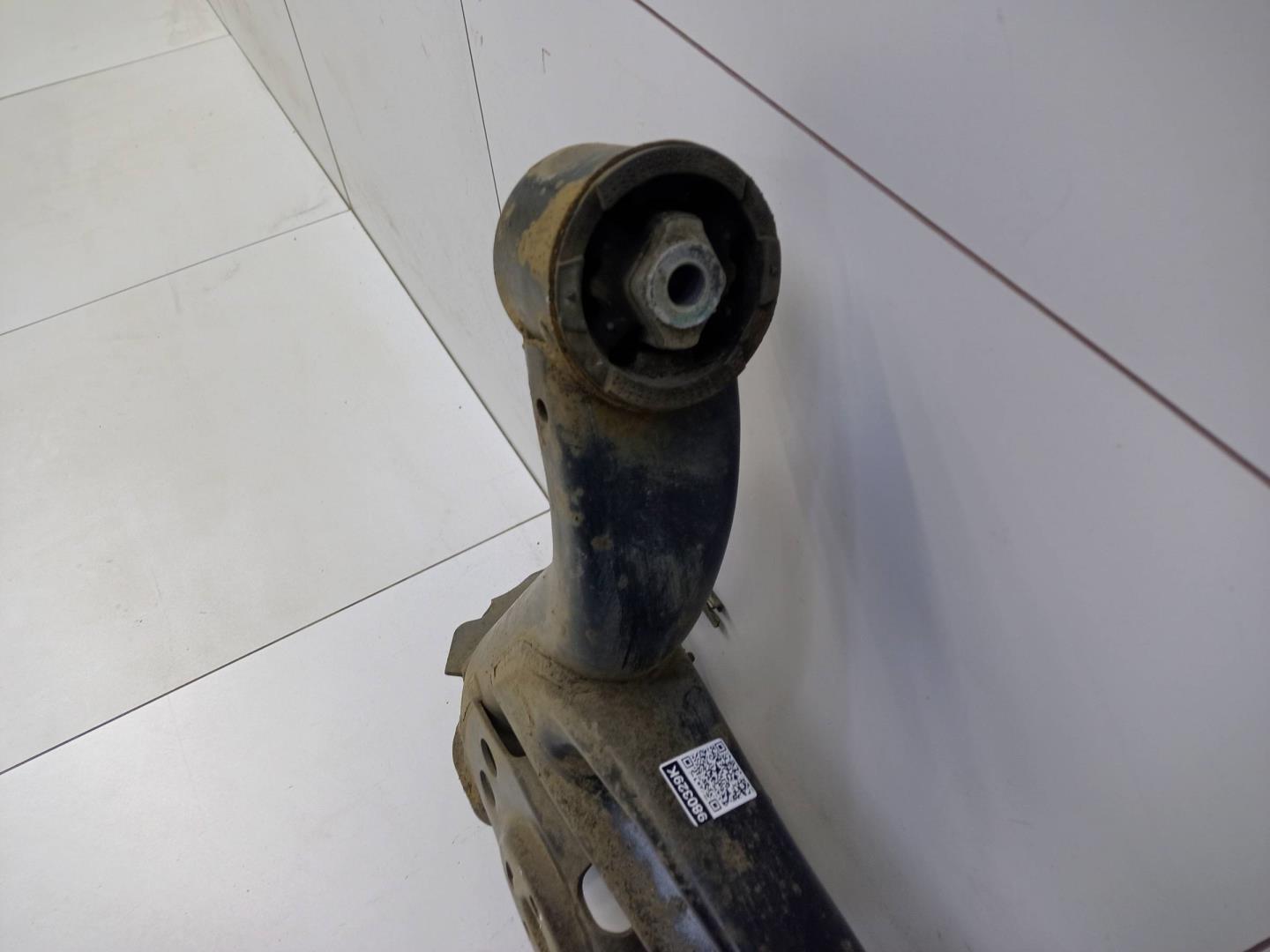 Балка задняя