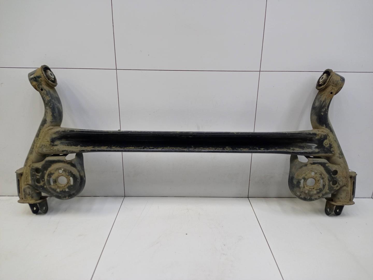 Балка задняя