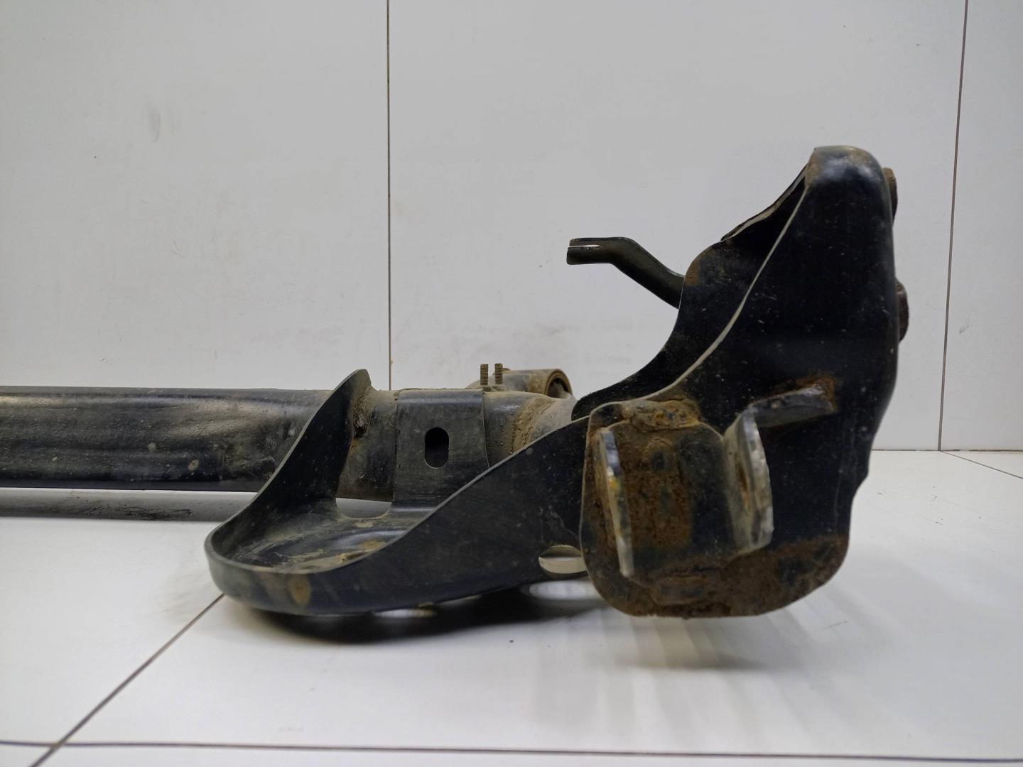 Балка задняя