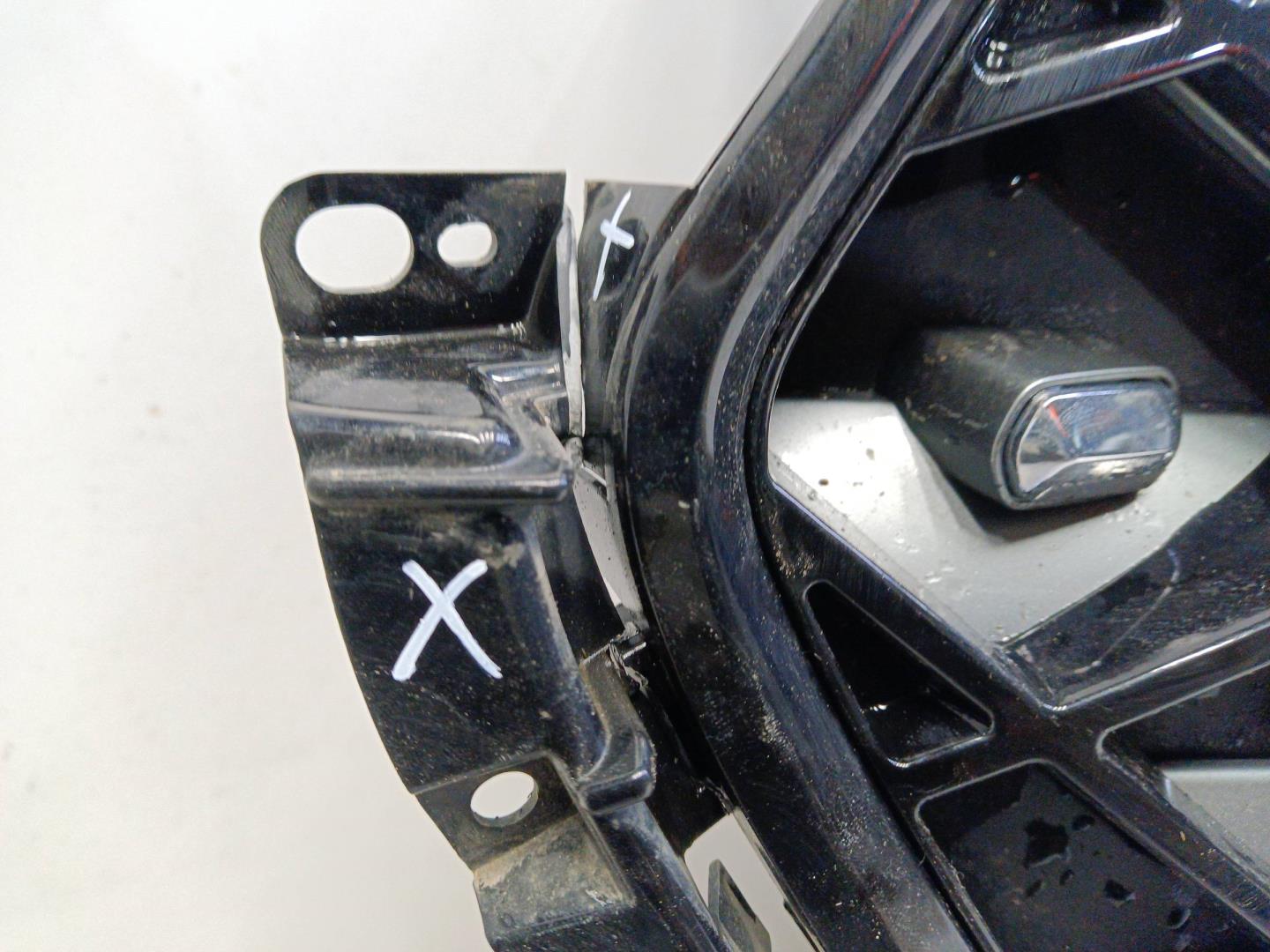 Решетка радиатора