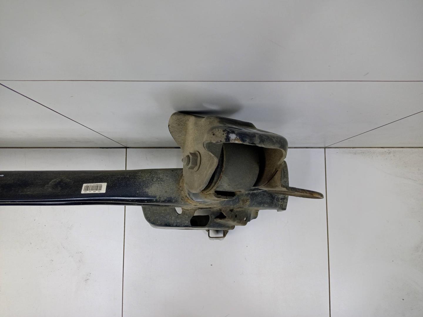 Балка задняя