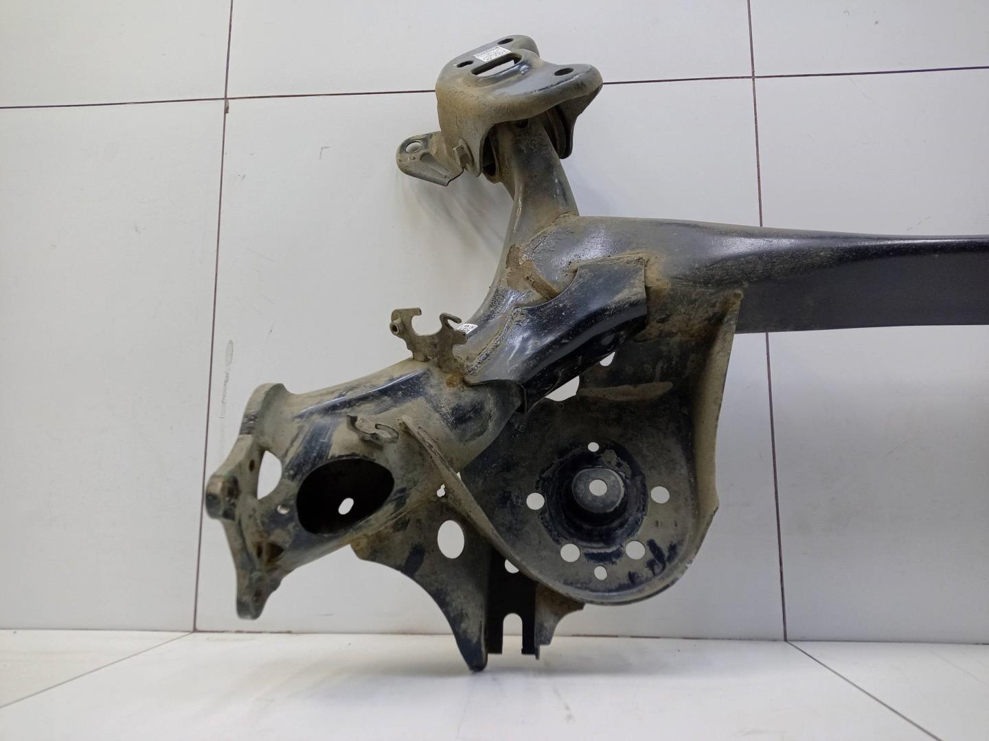 Балка задняя