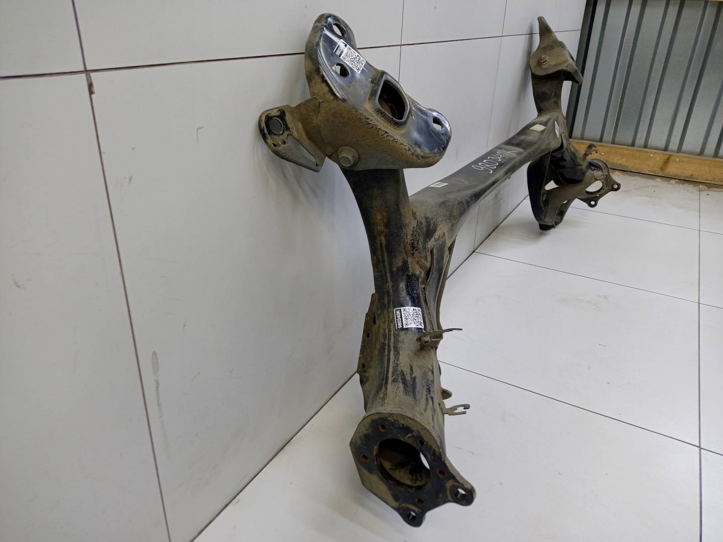 Балка задняя