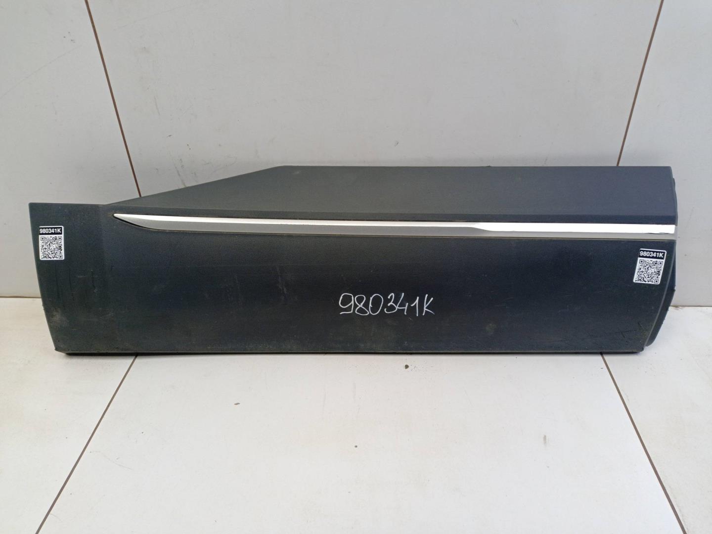 Накладка двери задней правой