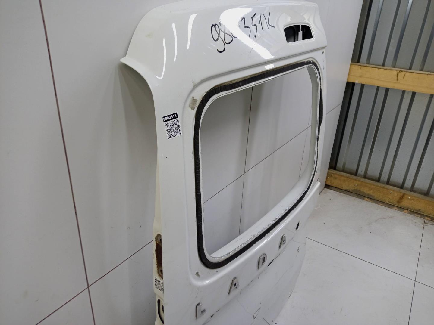 Дверь задняя левая