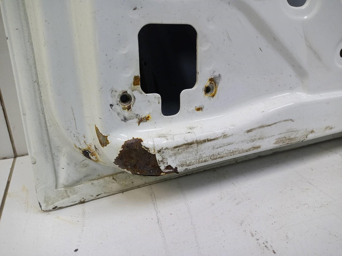 Дверь задняя левая