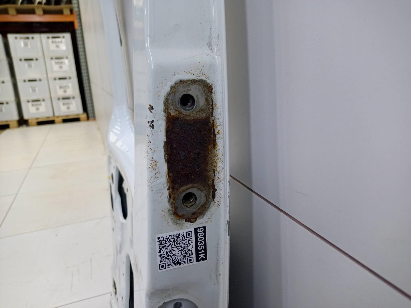 Дверь задняя левая