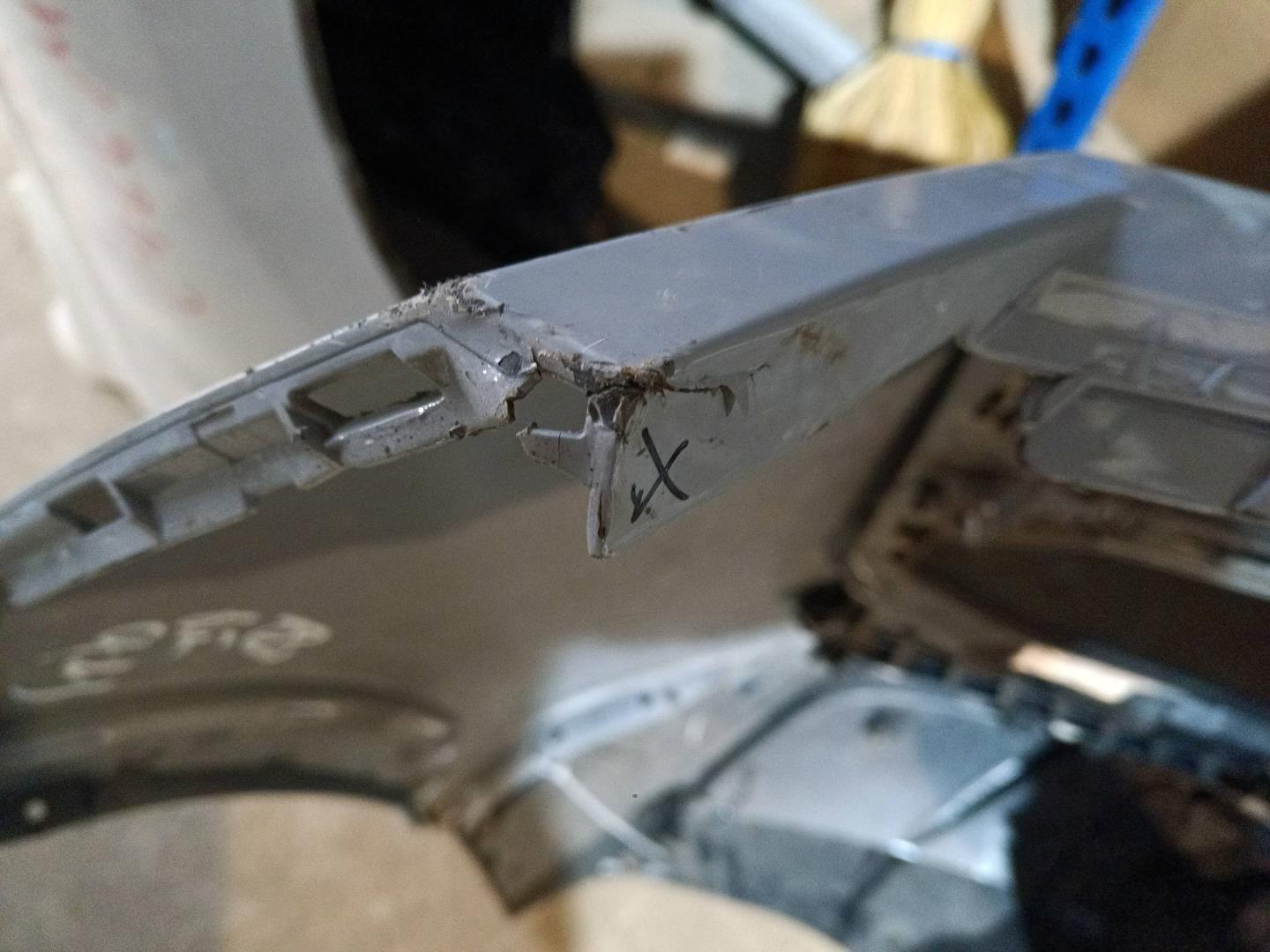 Бампер передний