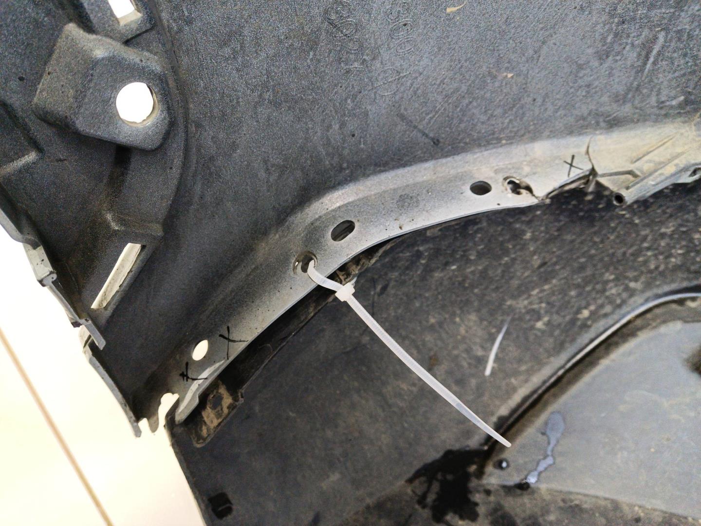 Бампер передний