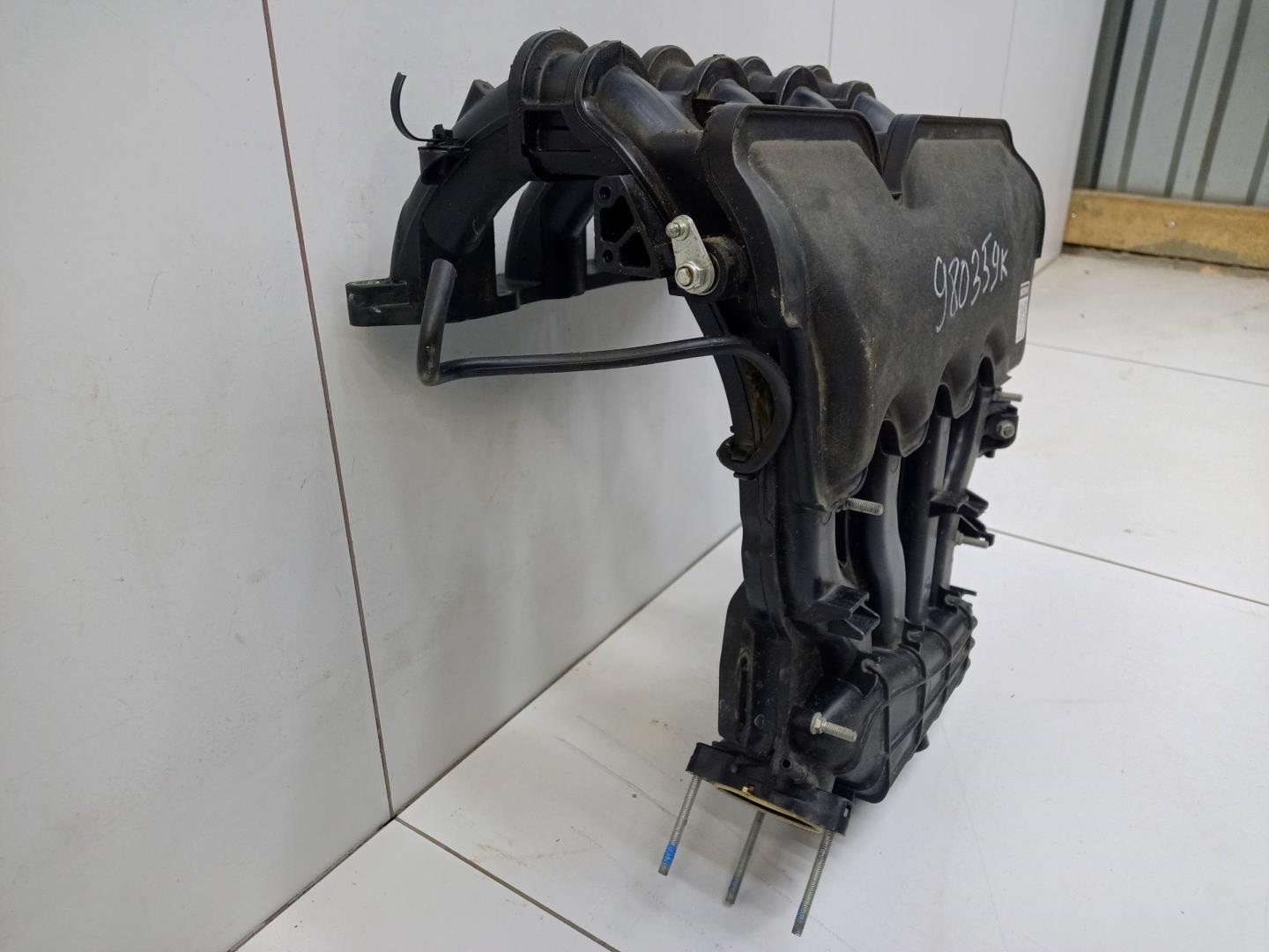 Коллектор впускной