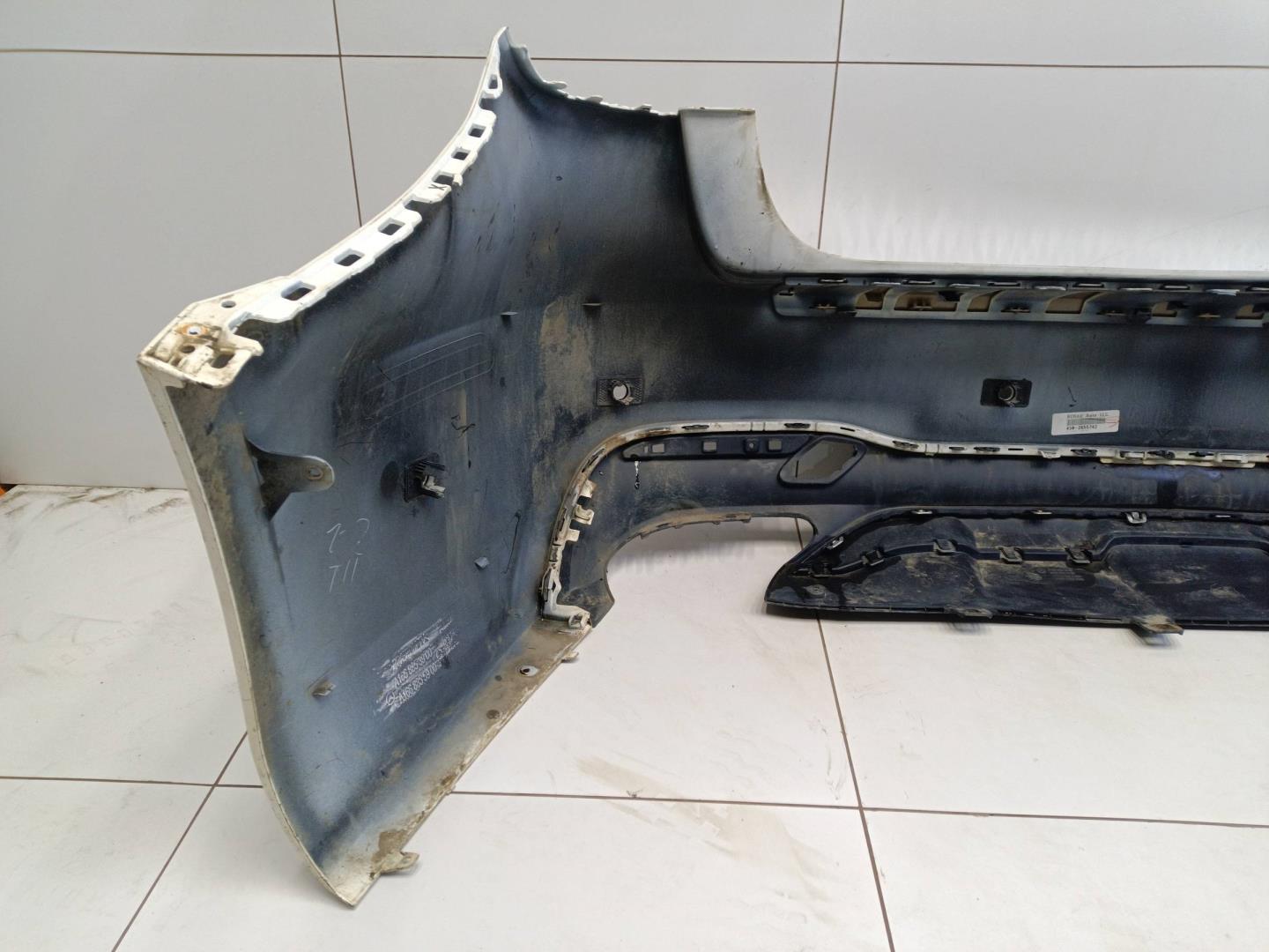 Бампер задний