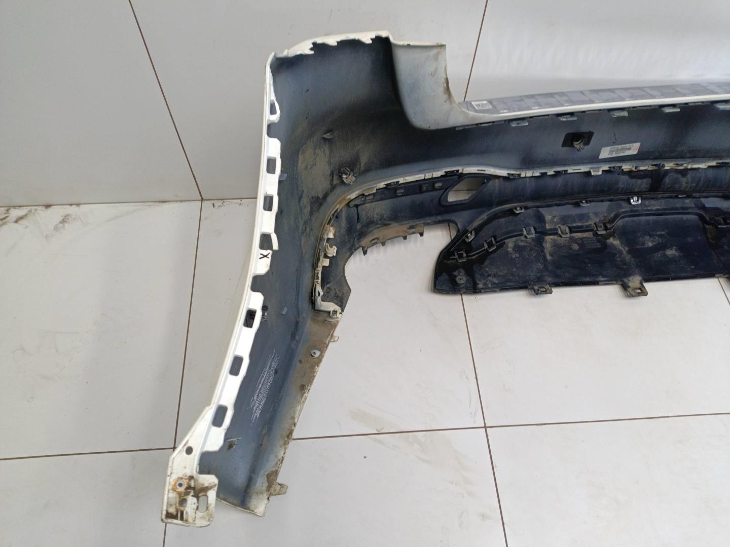 Бампер задний