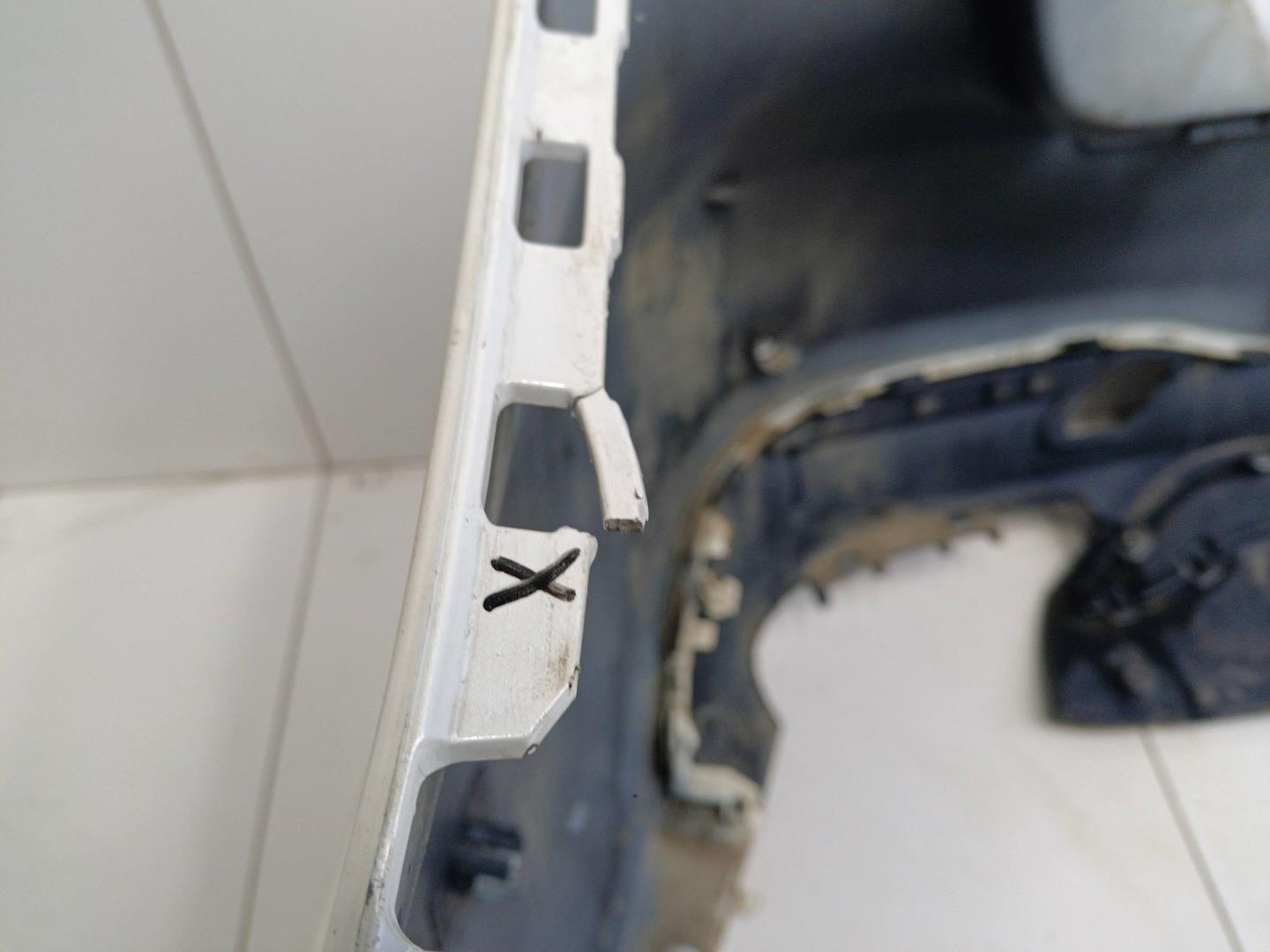 Бампер задний