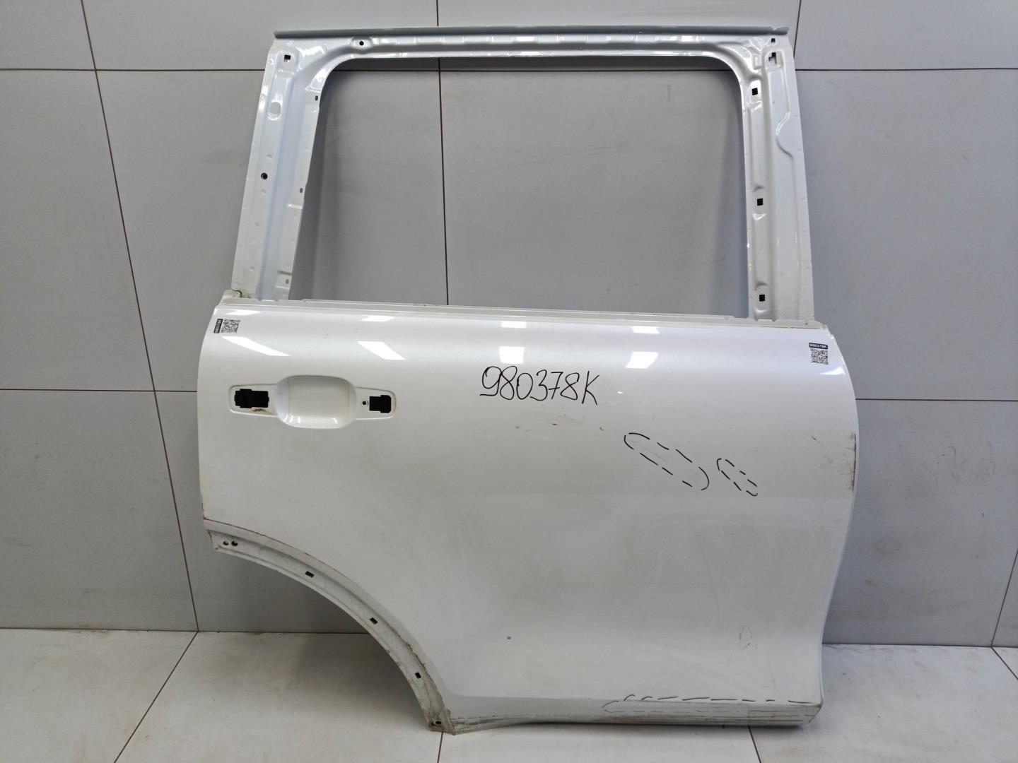 Дверь задняя правая