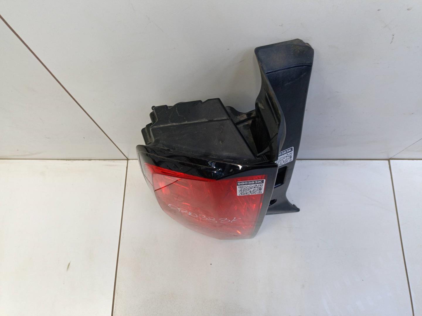 Фонарь задний левый