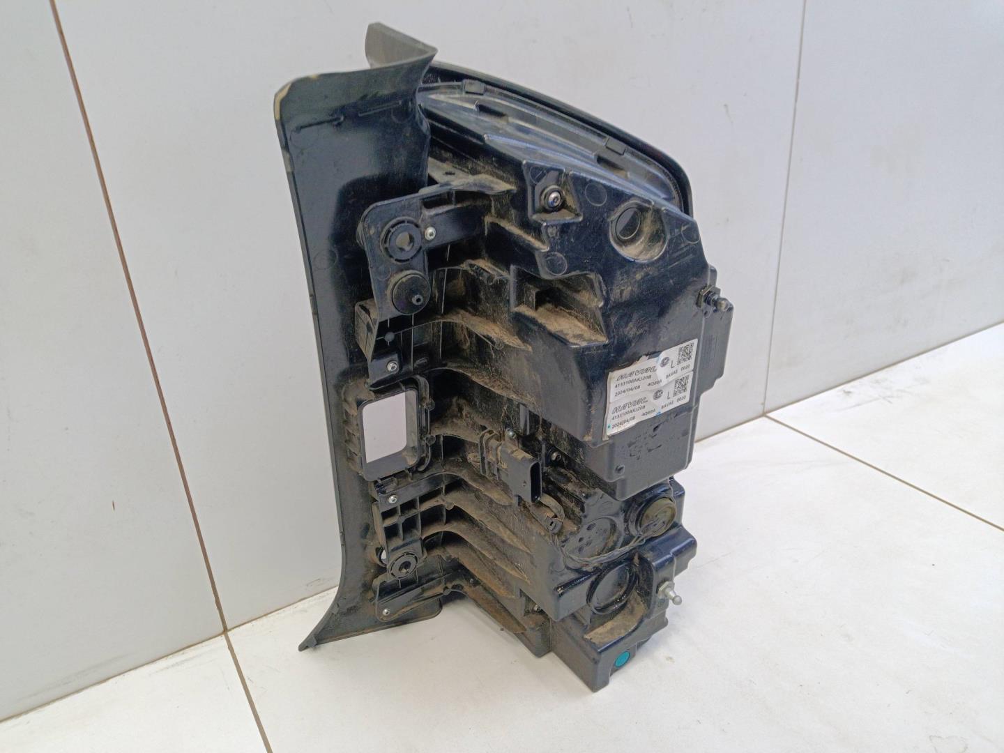 Фонарь задний левый